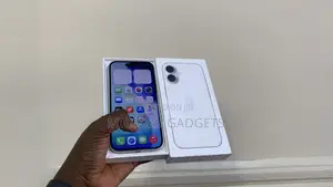 Apple iPhone 16 128 GB White