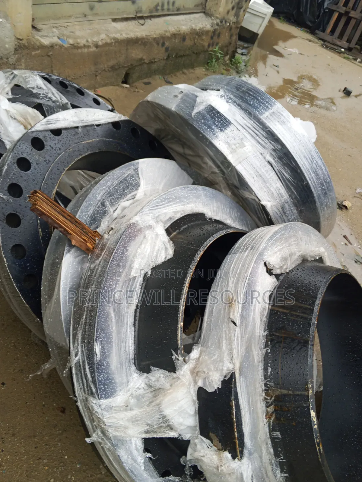 28"X600 Wn Flange Sch Std Available