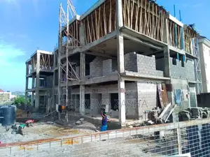 3bdrm Apartment in Lifecamp for sale