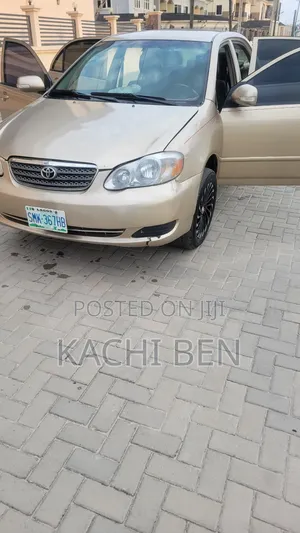 Toyota Corolla 2007 Gold