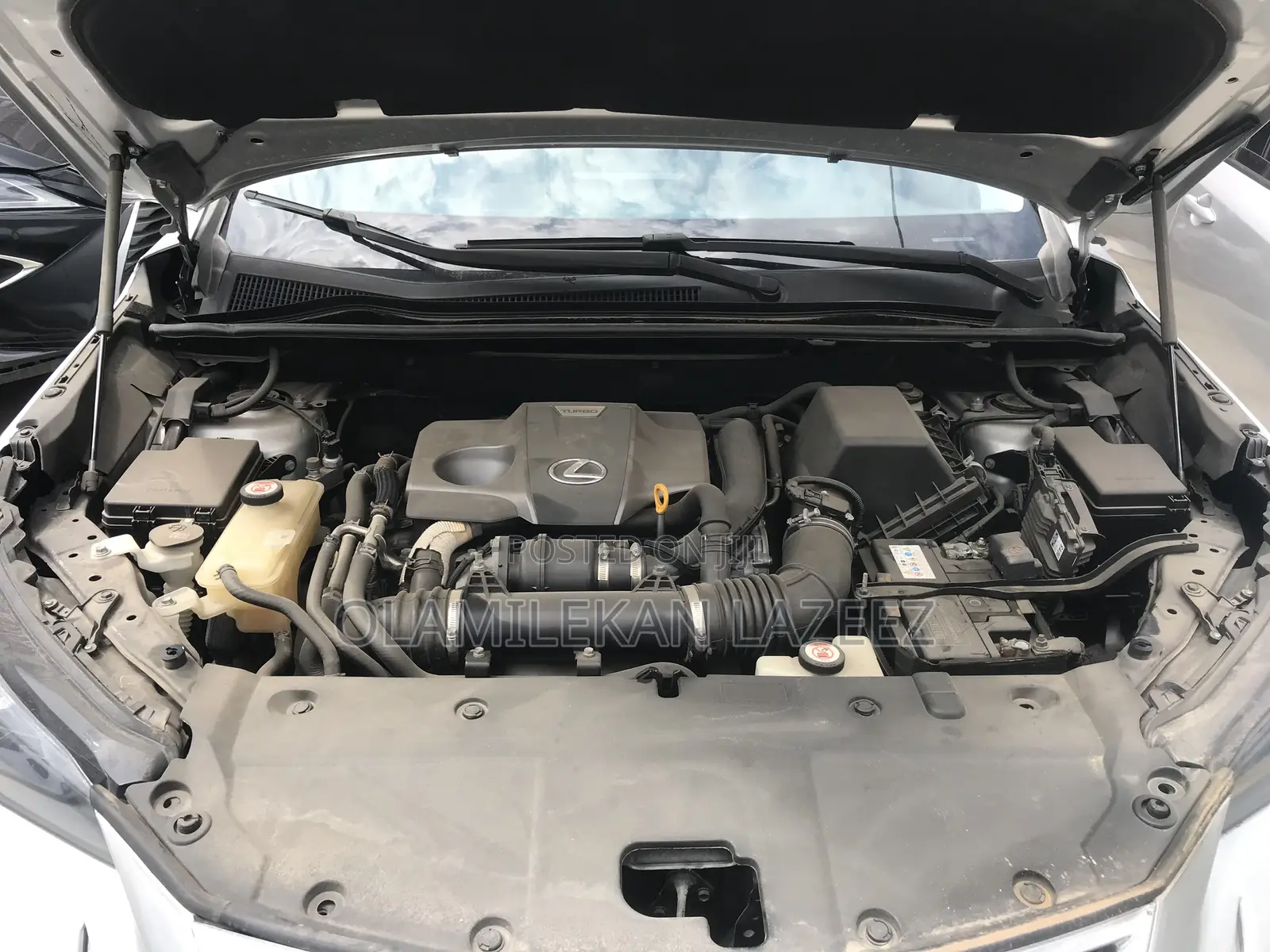 Lexus NX 2017 Silver