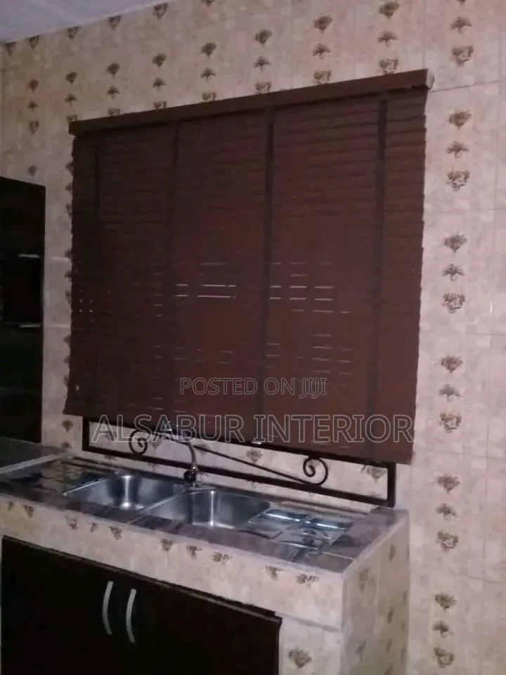 Small Venetian Blinds