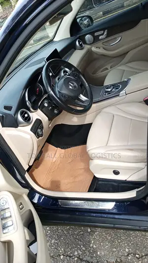Mercedes-Benz GLC-Class 2018 Blue