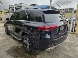 Mercedes-Benz GLE-Class 2021 Blue