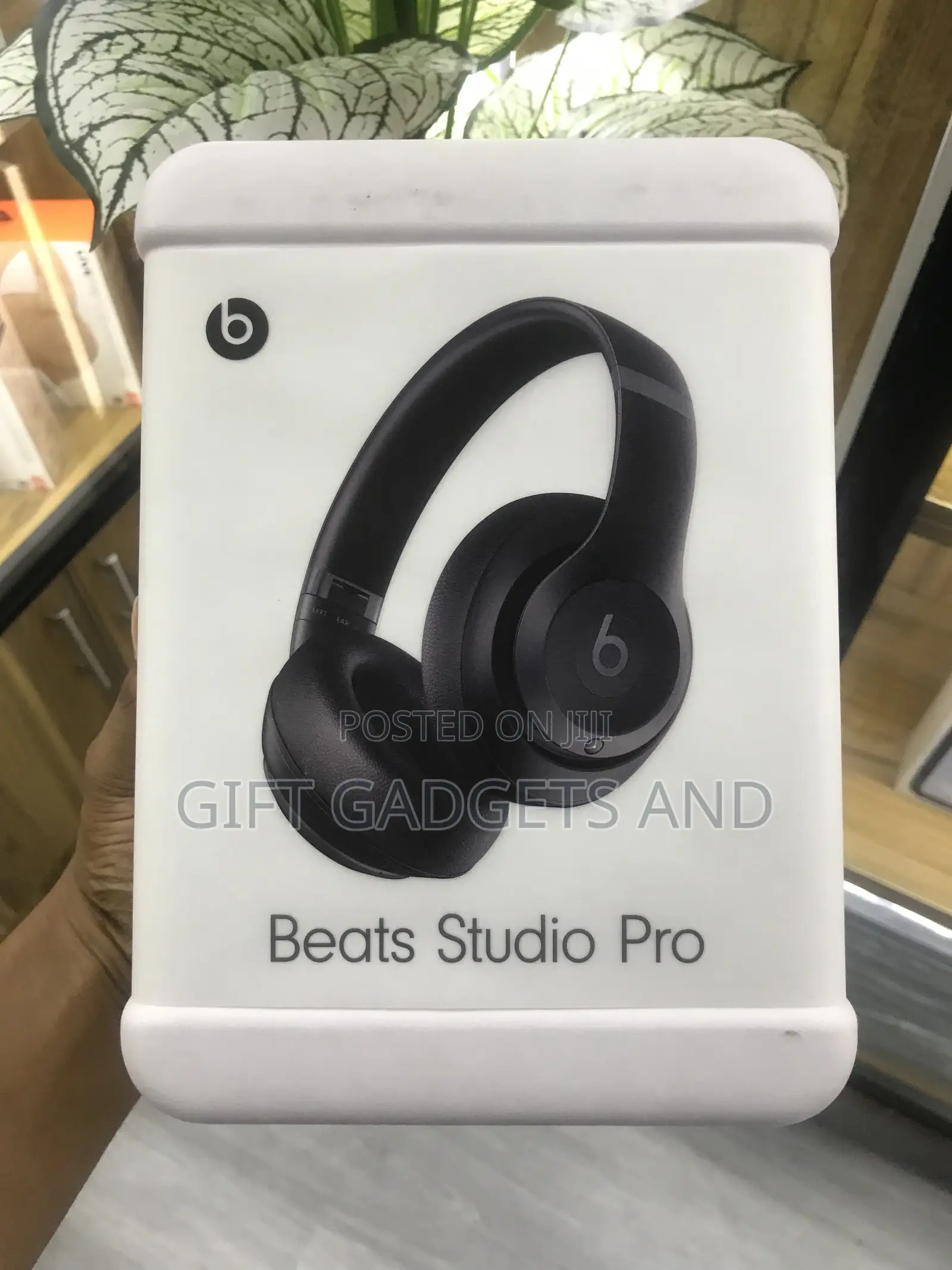 Beats Studio Pro