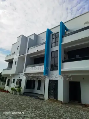 3bdrm Apartment in Lifecamp for sale