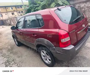 Hyundai Tucson 2009 Red