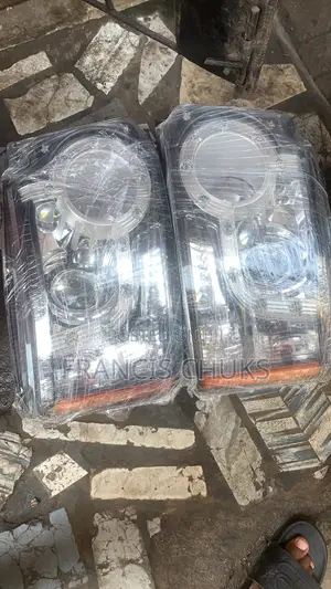 Set of Headlight Range Rover Lr4
