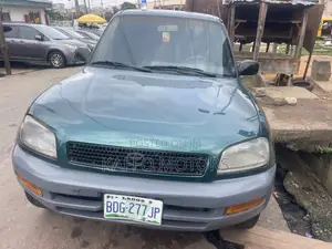 Toyota RAV4 Base 4x4 1997 Green