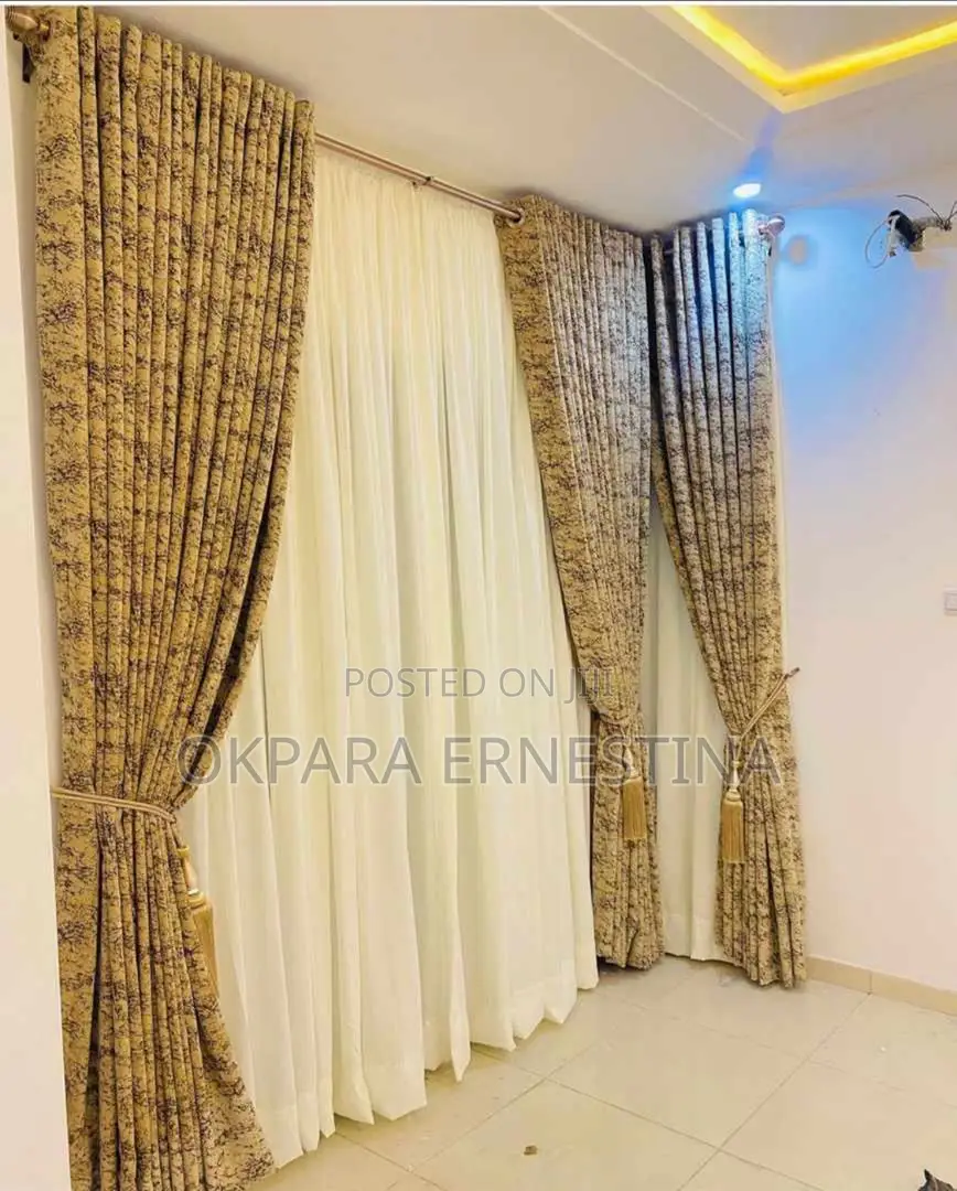 Eyelet Curtain’S