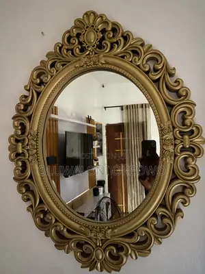 Royal Mirror 