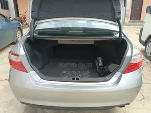 Toyota Camry 2015 Silver