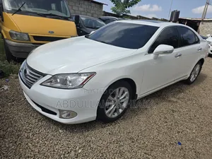 Lexus ES 2012 White
