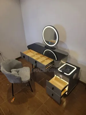 High Quality Dressing Table Set