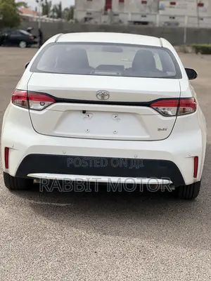 Toyota Corolla 2019 White