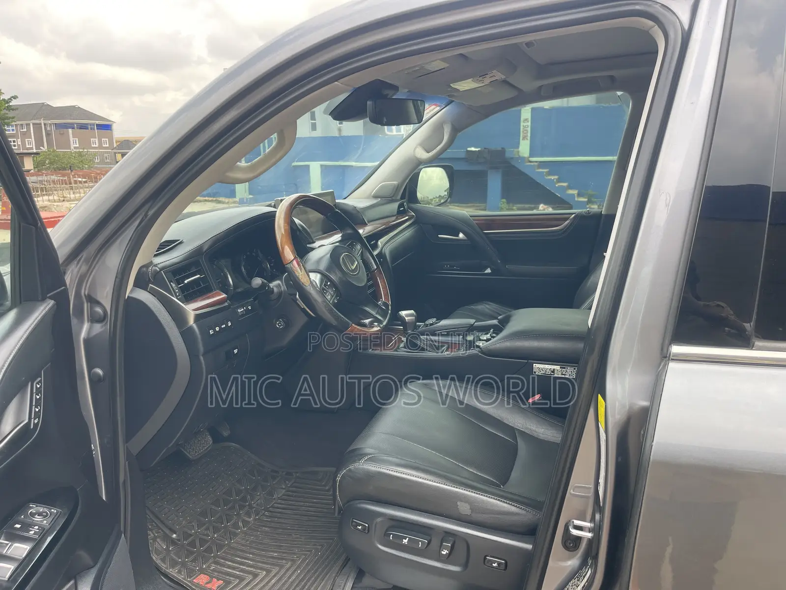 Lexus LX 2017 Gray
