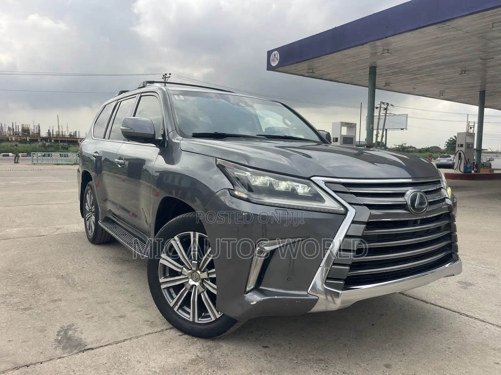 Lexus LX 2017 Gray