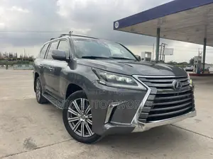 Lexus LX 2017 Gray