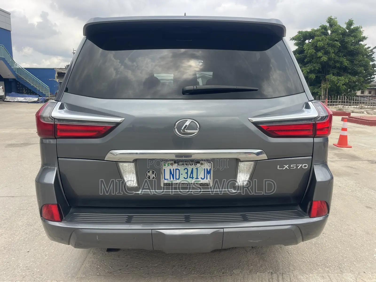 Lexus LX 2017 Gray