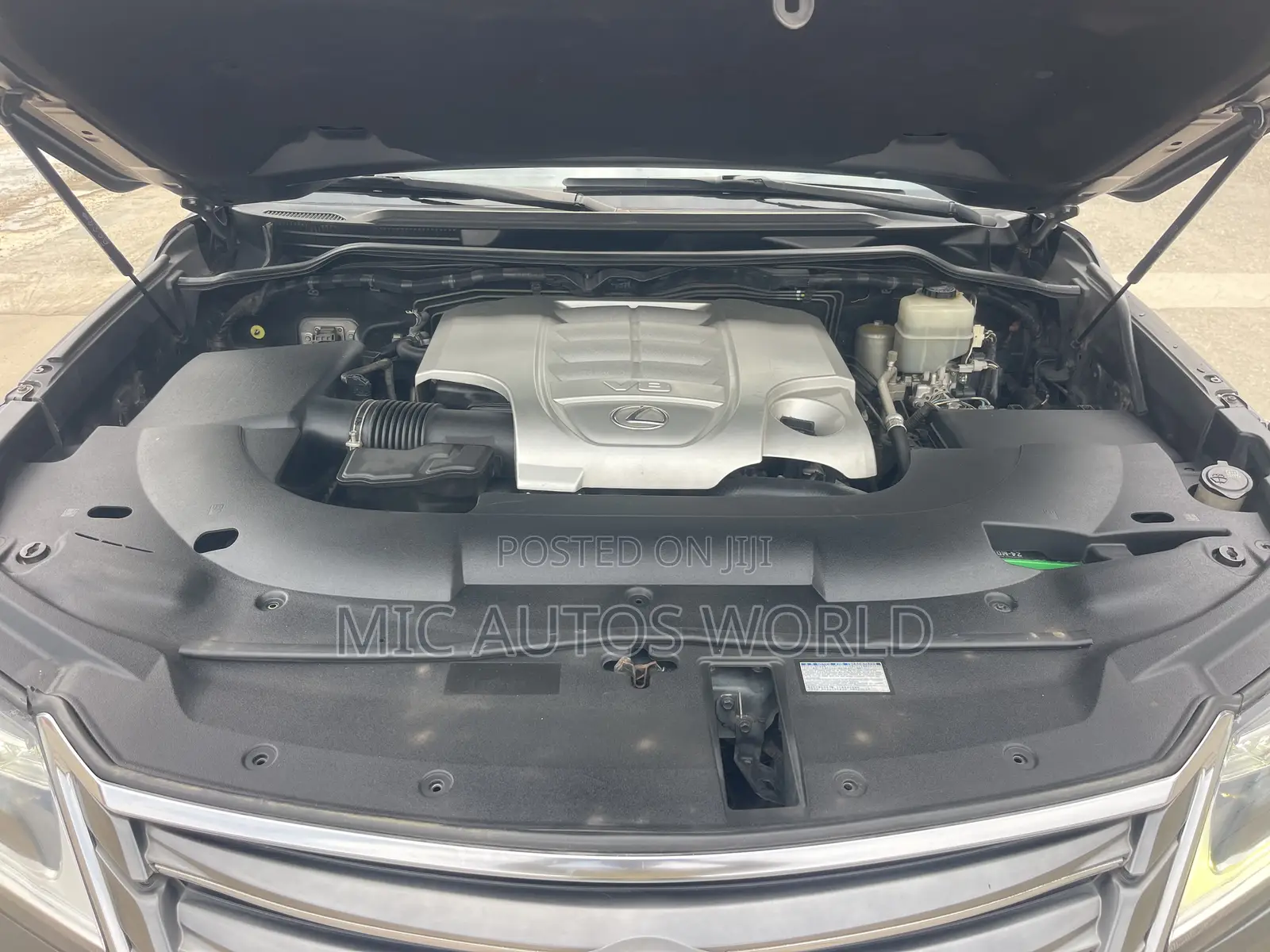 Lexus LX 2017 Gray