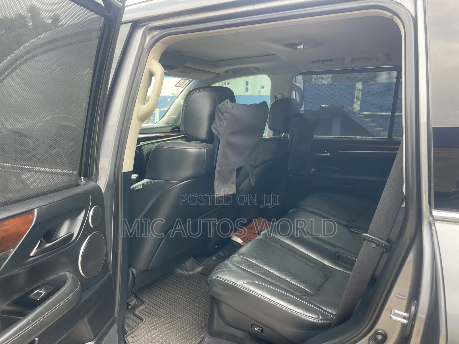 Lexus LX 2017 Gray