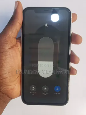 Apple iPhone 11 64 GB White