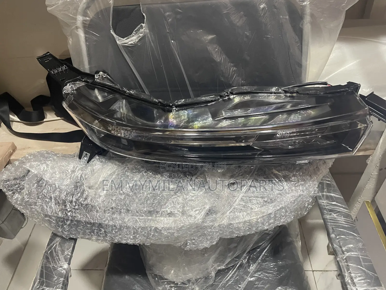 Upper Bumper Pointer L200 2024