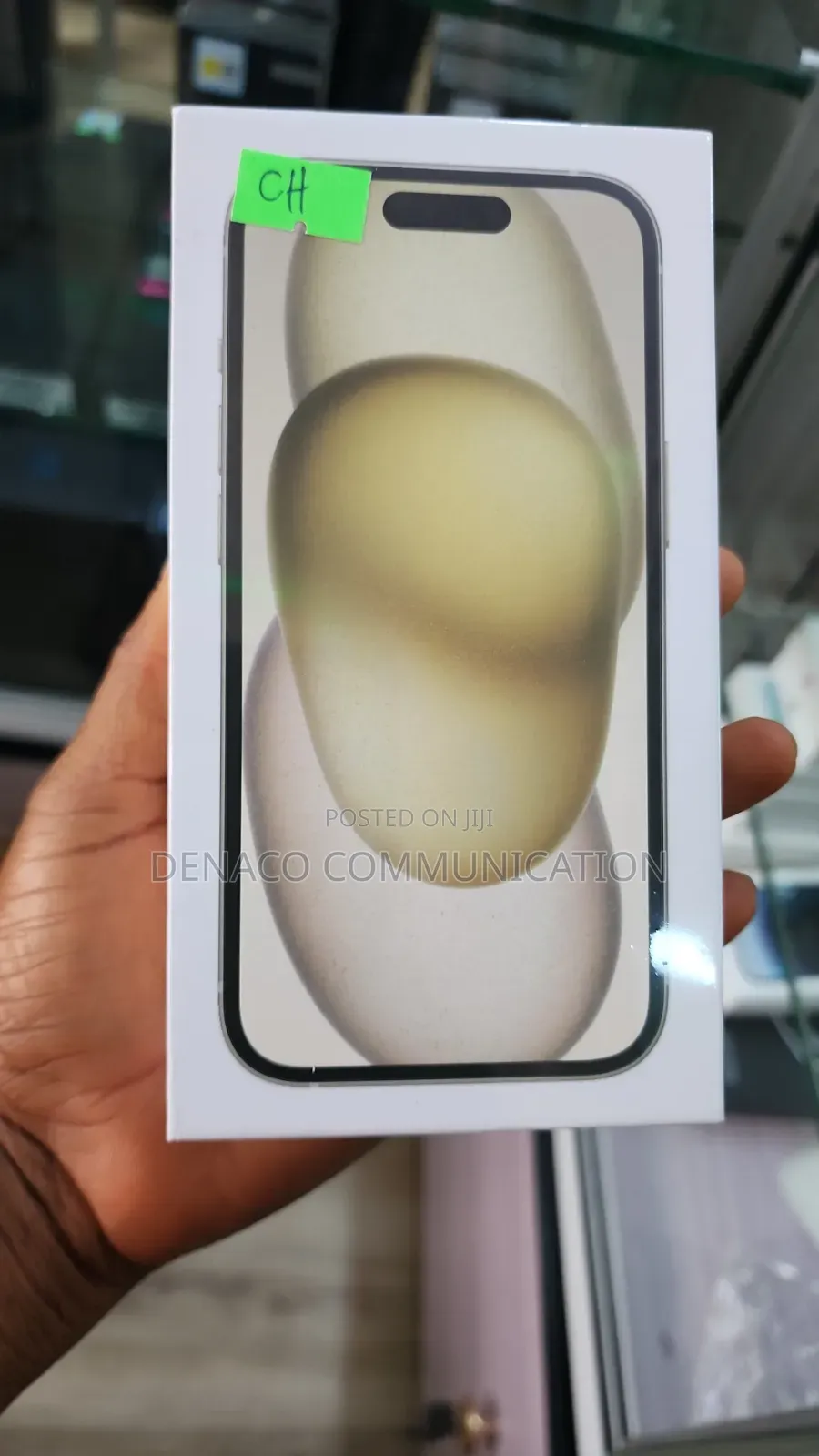 New Apple iPhone 15 128 GB Yellow