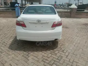 Toyota Camry Base 4dr Sedan (2.4L 4cyl 5M) 2009 White