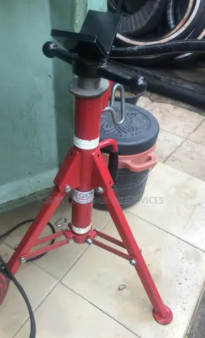 Red Region-Branded Industrial Pipe Stand
