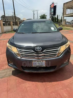 Toyota Venza V6 AWD 2010 Gray