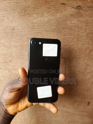 Apple iPhone 7 32 GB Black