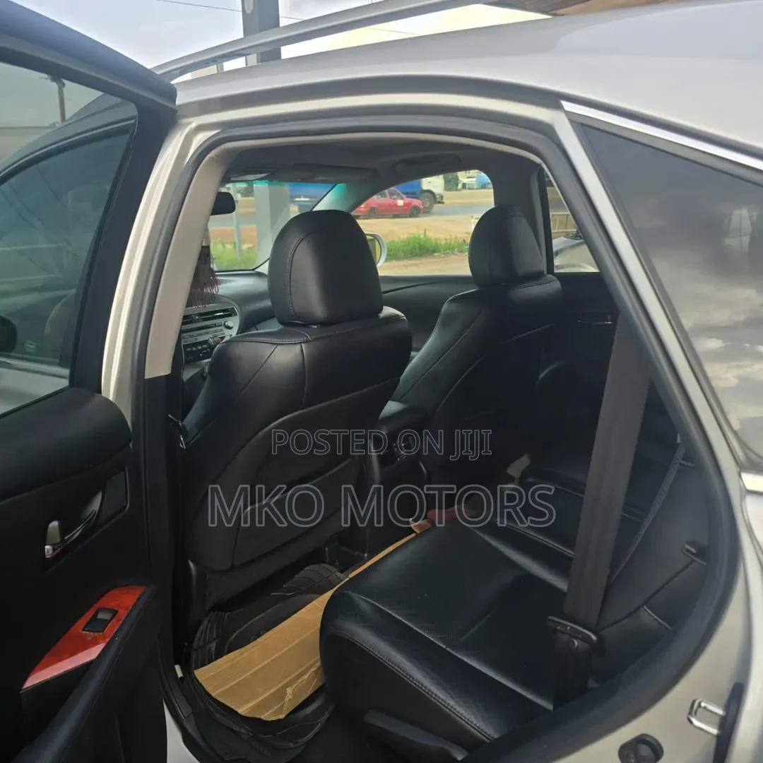 Lexus RX 2011 Silver