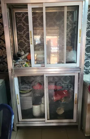 Show Glass For Sale
