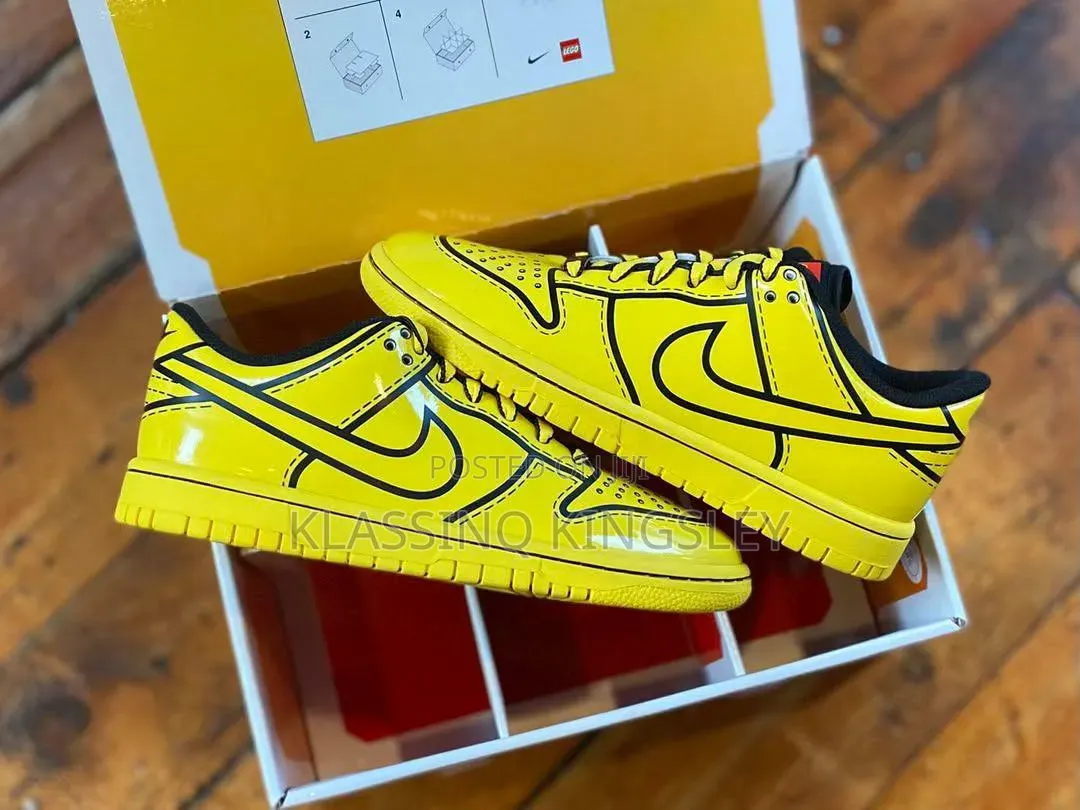 Nike Sneakers