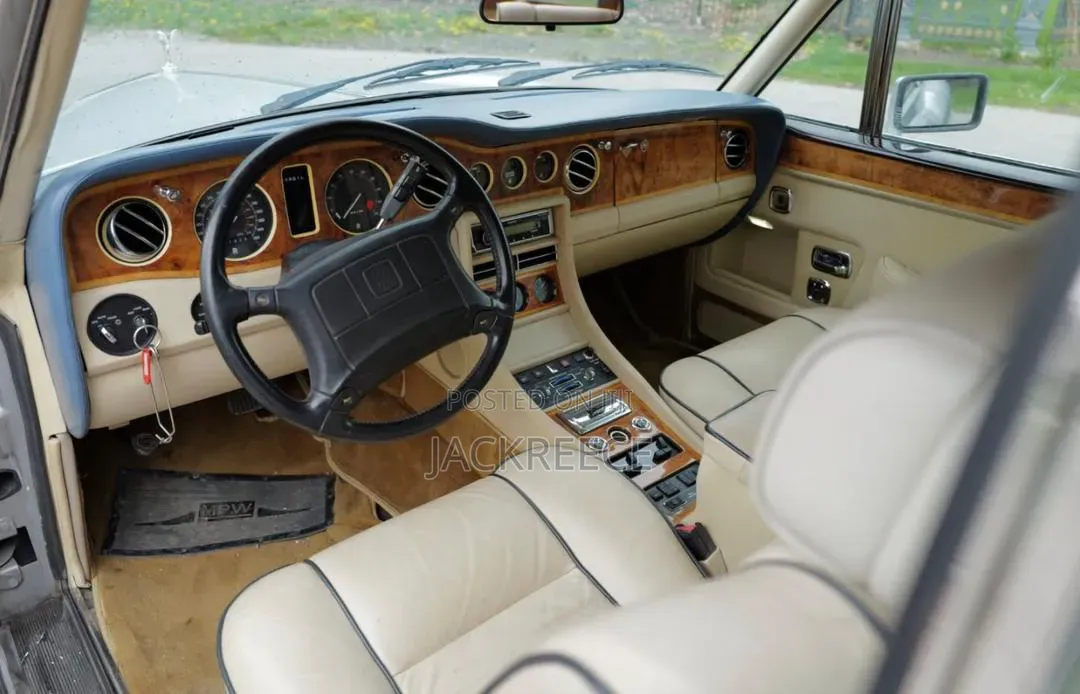 Rolls-Royce Corniche 1991 White