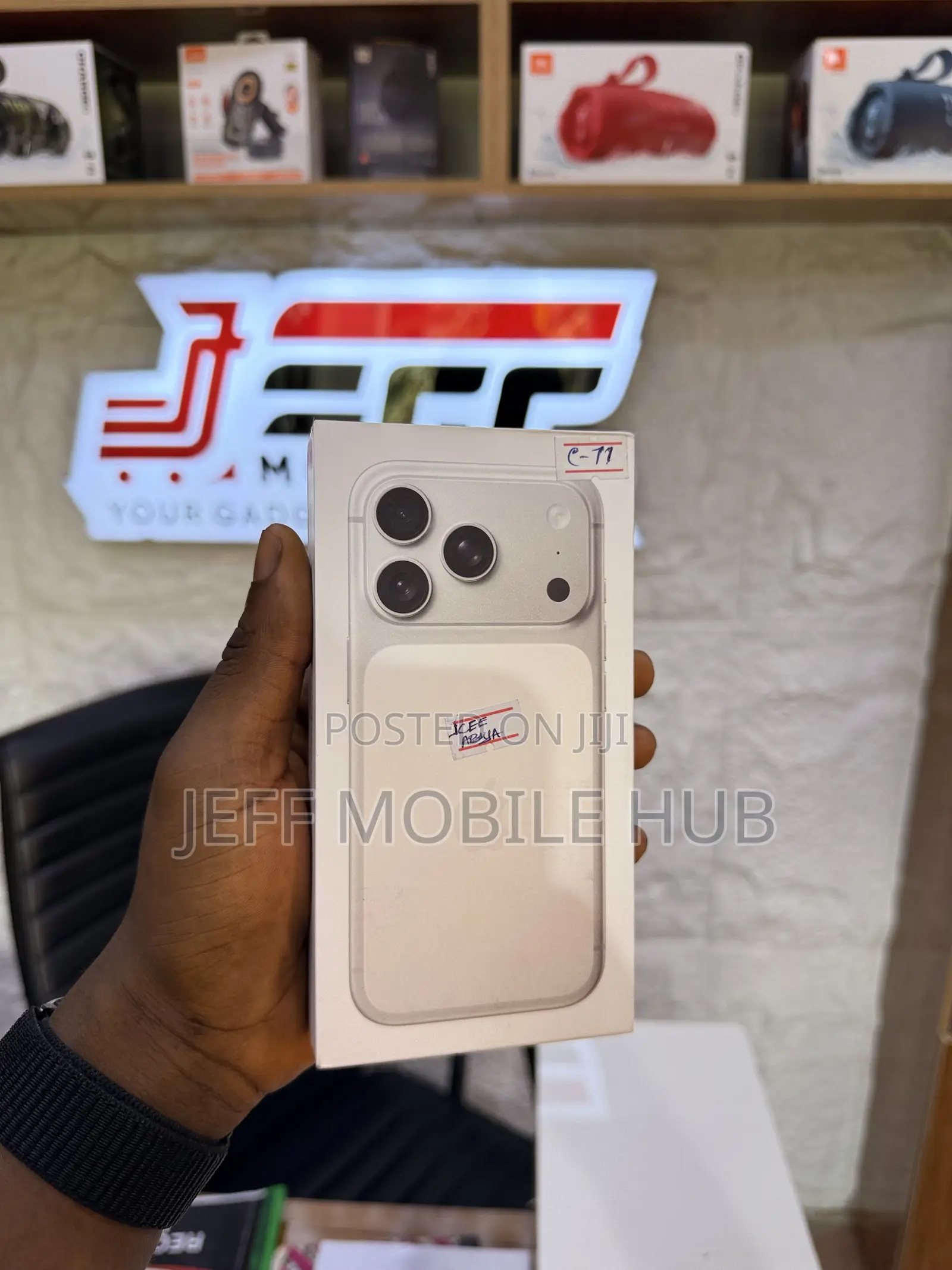 New Apple iPhone 17 Pro 1 TB White