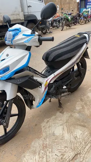 TVS Neo NX 2024 White