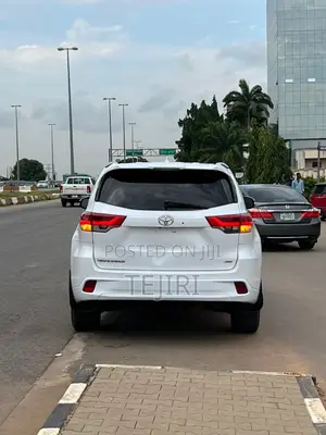 Toyota Highlander 2019 White