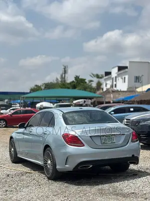 Mercedes-Benz C300 2016 Gray