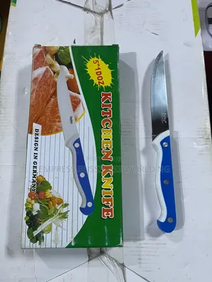 Dozen of Knives