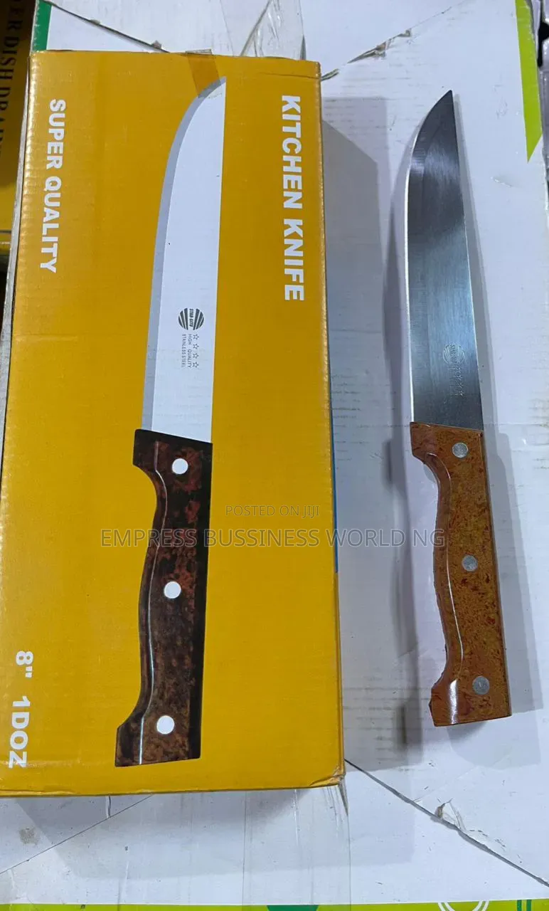 Dozen of Knives