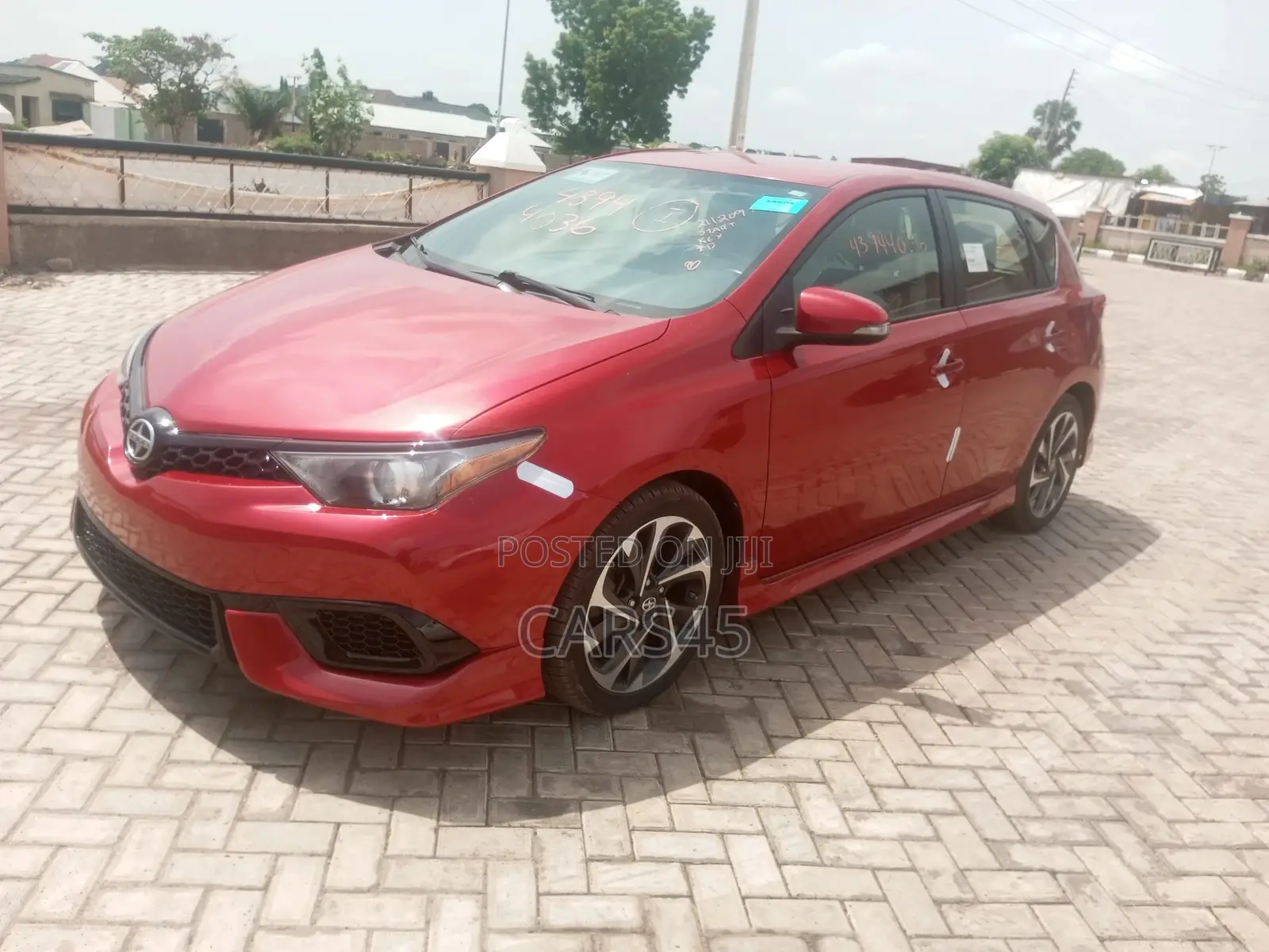 Scion iM Base 2016 Red