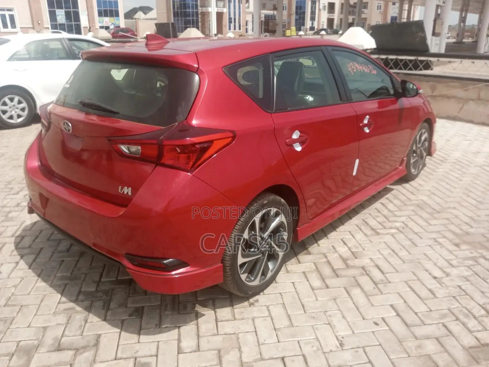 Scion iM Base 2016 Red