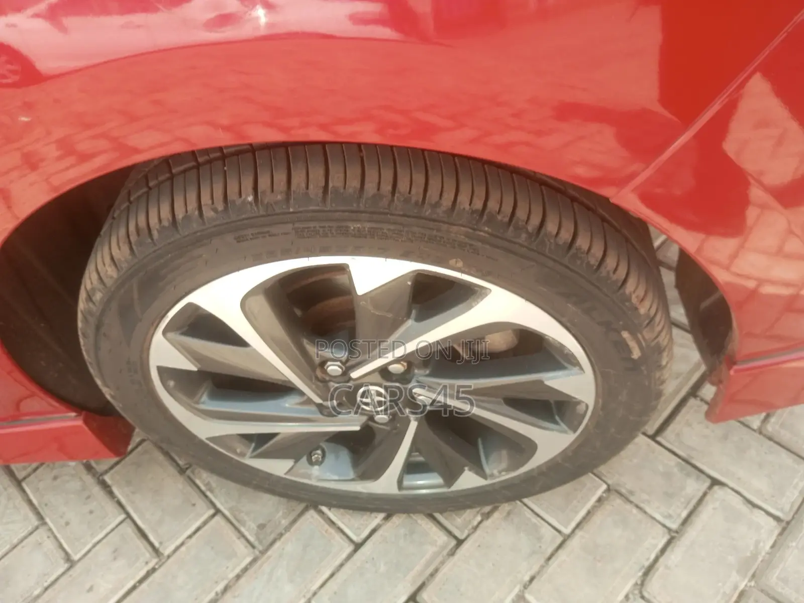 Scion iM Base 2016 Red