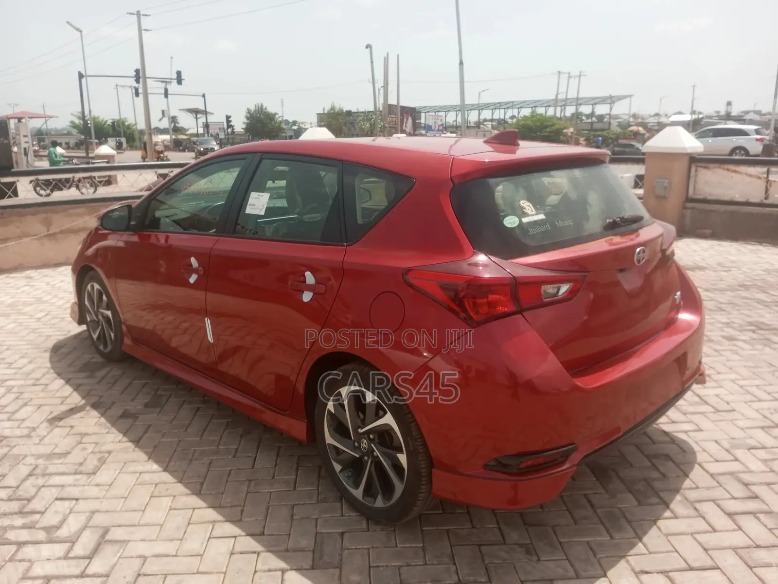 Scion iM Base 2016 Red
