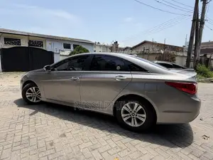 Hyundai Sonata 2011 Gray