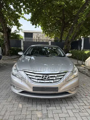 Hyundai Sonata 2011 Gray