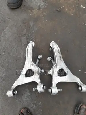 Nissan Rogue 2020 the Upper Arm