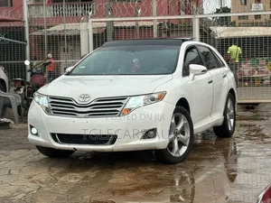 Toyota Venza 2010 White
